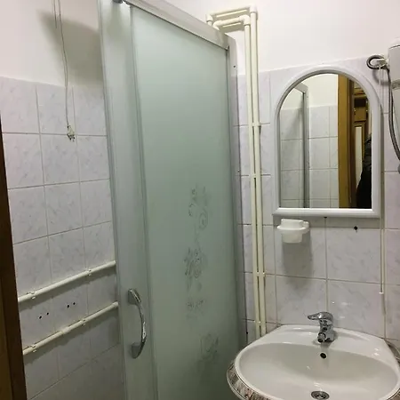 Centar アパート ノヴィ・パザル