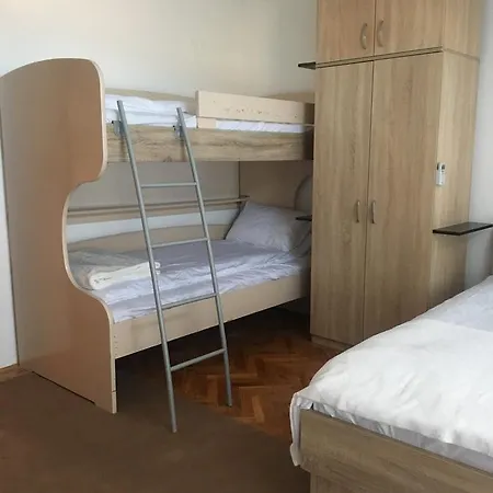 アパート Centar ノヴィ・パザル