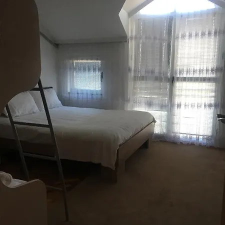 アパート Centar *